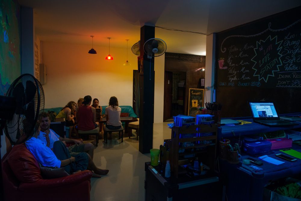 Love Station Hostel Baan Tai Buitenkant foto