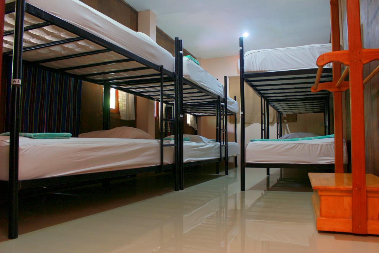 Love Station Hostel Baan Tai Buitenkant foto