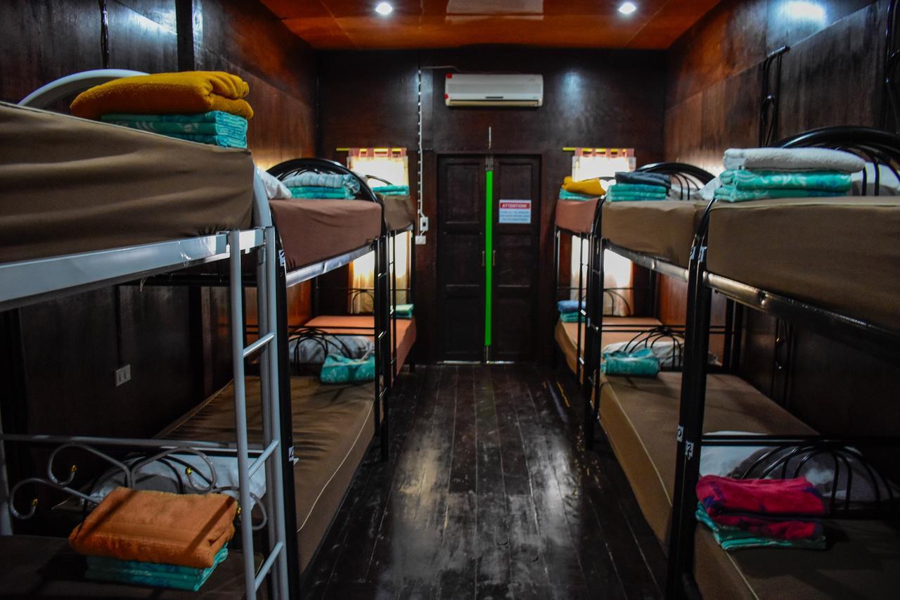 Love Station Hostel Baan Tai Buitenkant foto