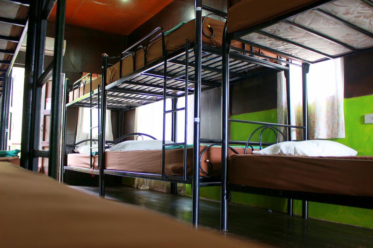Love Station Hostel Baan Tai Kamer foto
