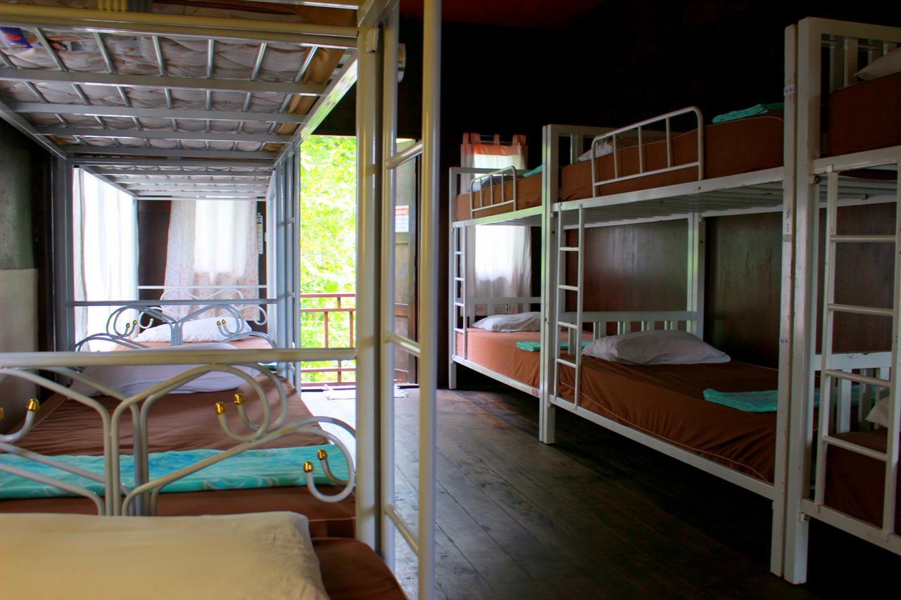 Love Station Hostel Baan Tai Kamer foto