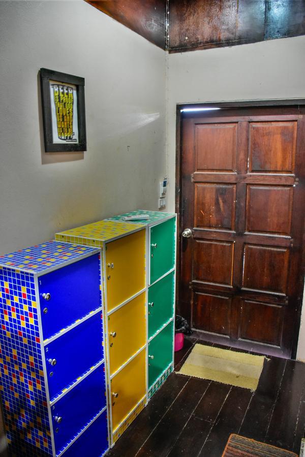 Love Station Hostel Baan Tai Buitenkant foto
