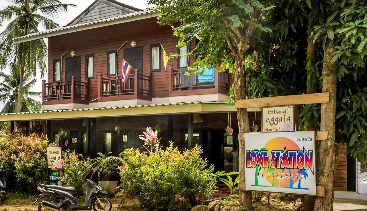 Love Station Hostel Baan Tai Buitenkant foto